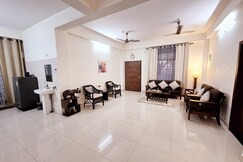 Krishnasura Homestay Near Pratiksha Hospital