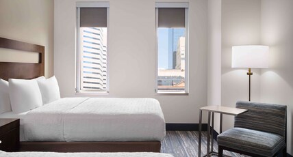 Hampton Inn & Suites Denver Downtown-Convention Center Room Type - 2 QUEENS CITYVIEW STDO  NS
