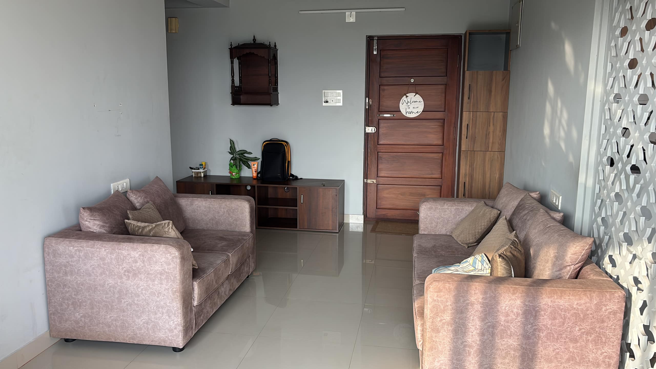 Fully furnished cozy apartment - Tap to explore photos