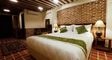 Heranya Yala Room Type - Deluxe Room
