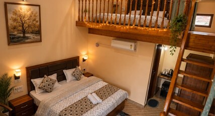 AASRA PARADISE HOTEL Room Type - Family duplex