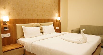 THE GAUTAM RESIDENCY Room Type - Super Deluxe Room