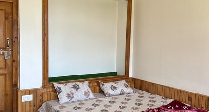 Dhami Homestay Room Type - Peaceful Garden View