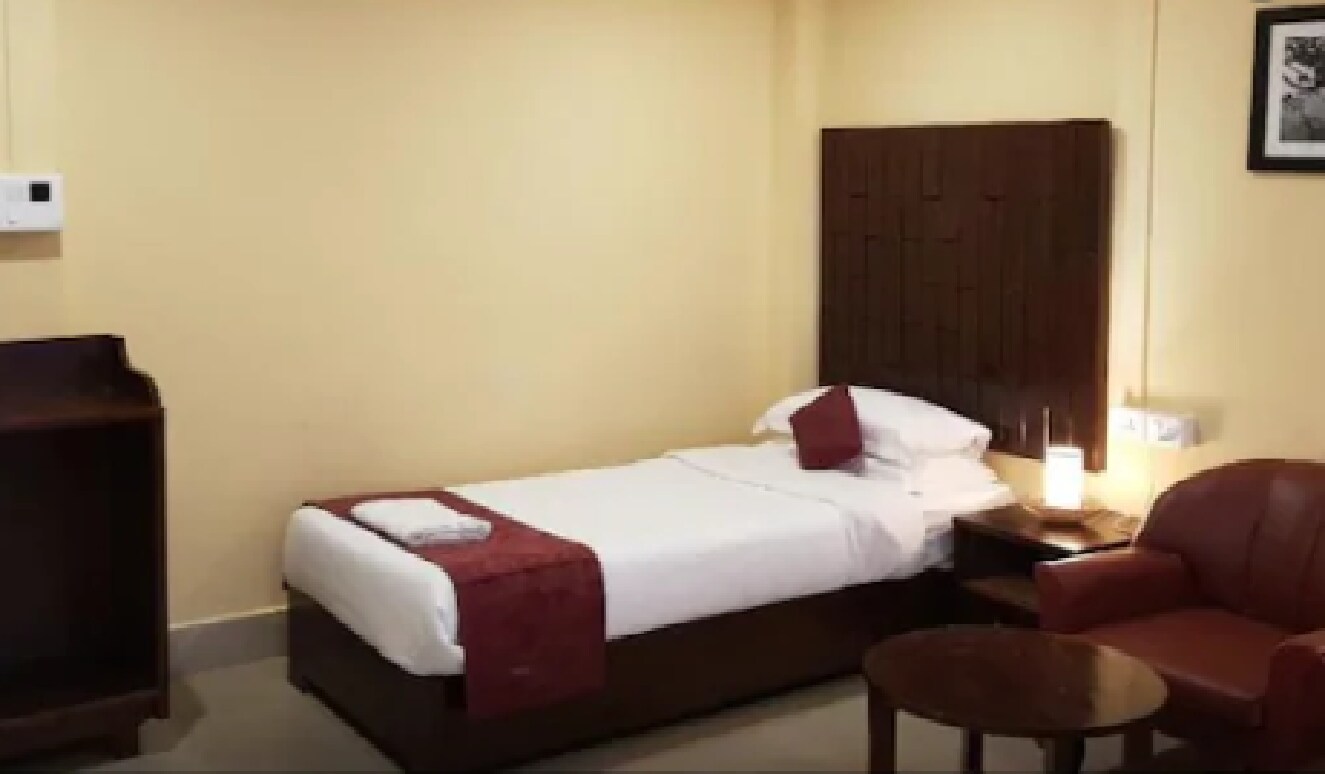 KOPA'S LODGING - Tap to explore photos