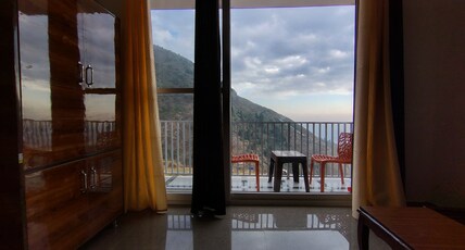 Shiva Dhuru Guest House & Cafe Room Type - Room No 5