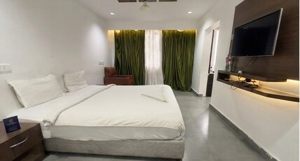 Hotel Southgate Thiruvananthapuram Room Type - Premium room