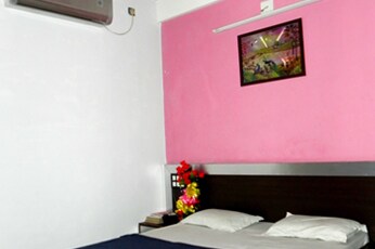 Hotel Malwa Residency Room Type - Deluxe Non A/c