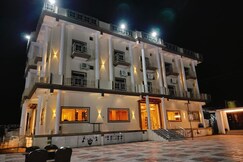 MANGALAM PALACE HOTEL