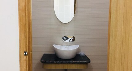 Siddharth BNB | Near Golden Temple Amritsar Room Type - Queen Space