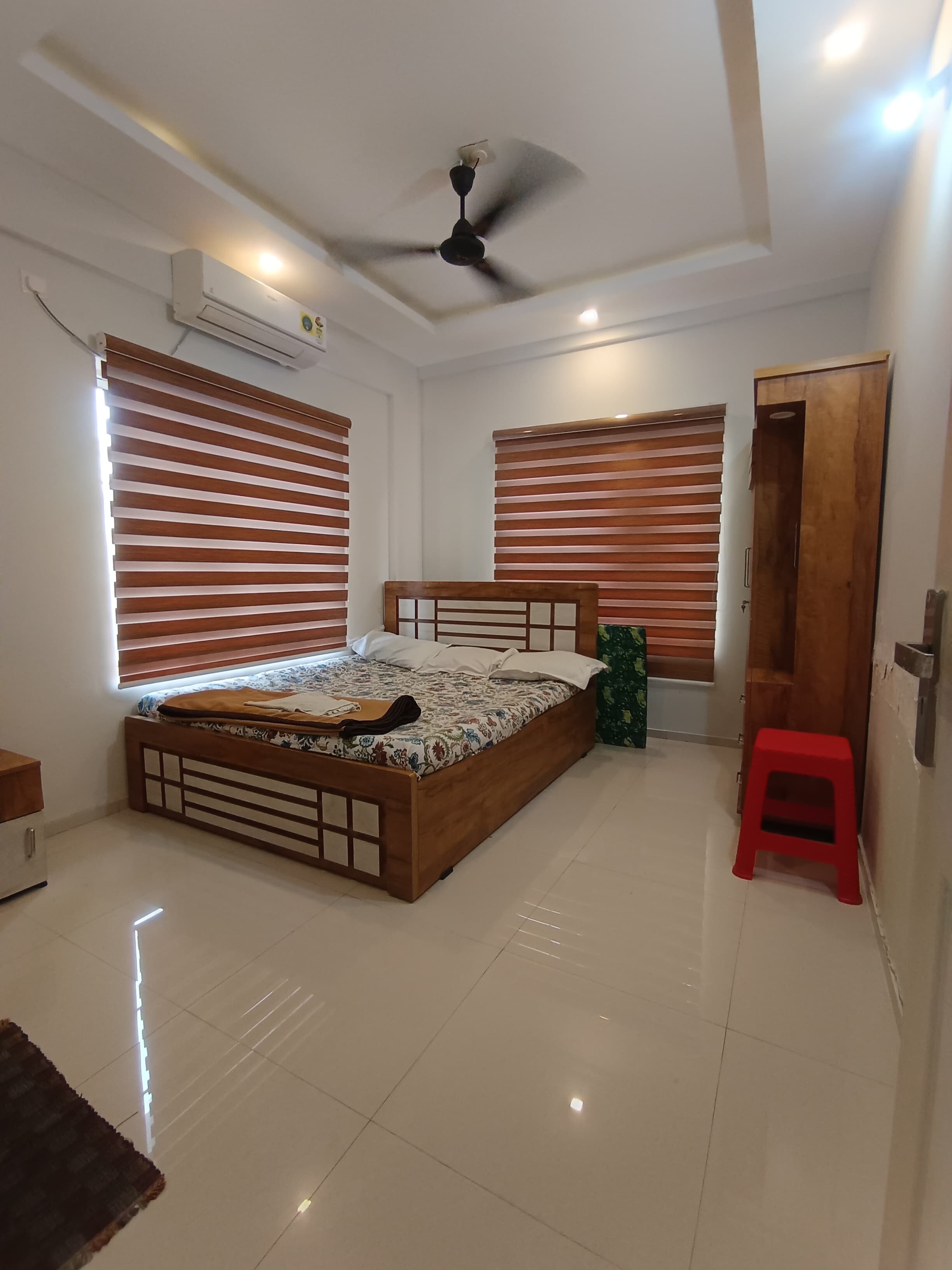 RVM 2bhk premium 240m to temple - Tap to explore photos