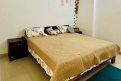 Rooms of Vaastu near Ganges