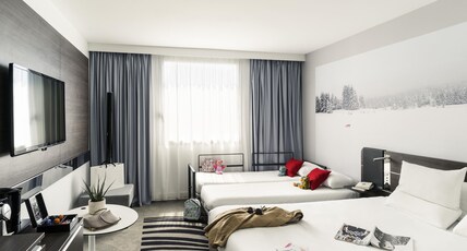 NOVOTEL PARIS MONTPARNASSE Room Type - Family Executive Room with 1 double bed and 1 double sofa bed