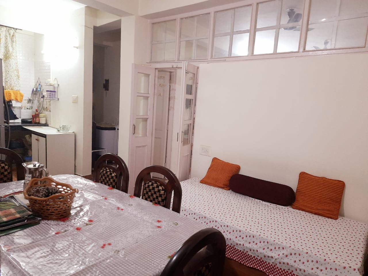 Paul Cottage - Tap to explore photos