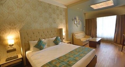 Enrise by Sayaji Rau(Indore) Room Type - Executive AC room with City view and King Bed