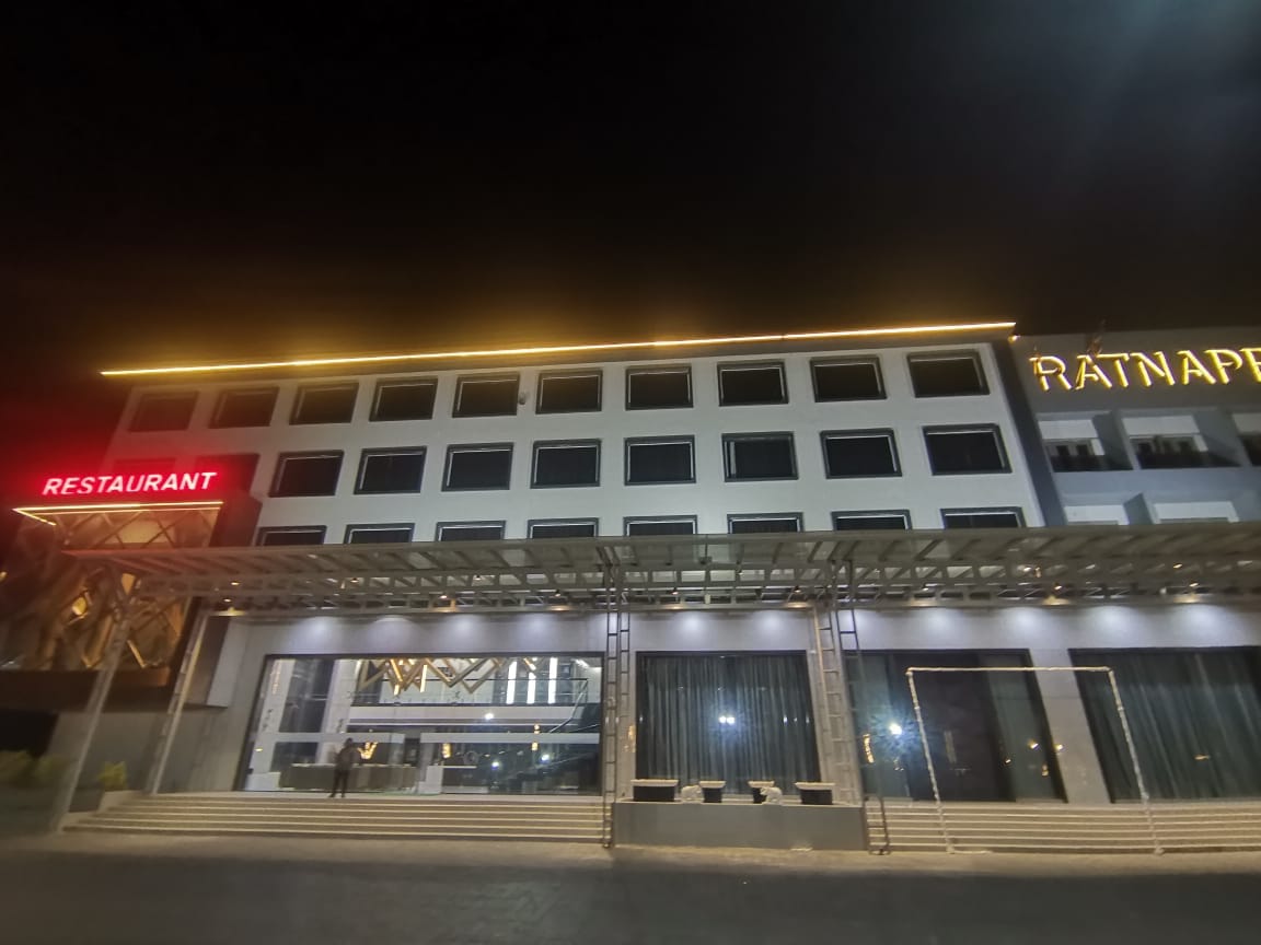 Ratnapriya Hotel and Resort - Tap to explore photos