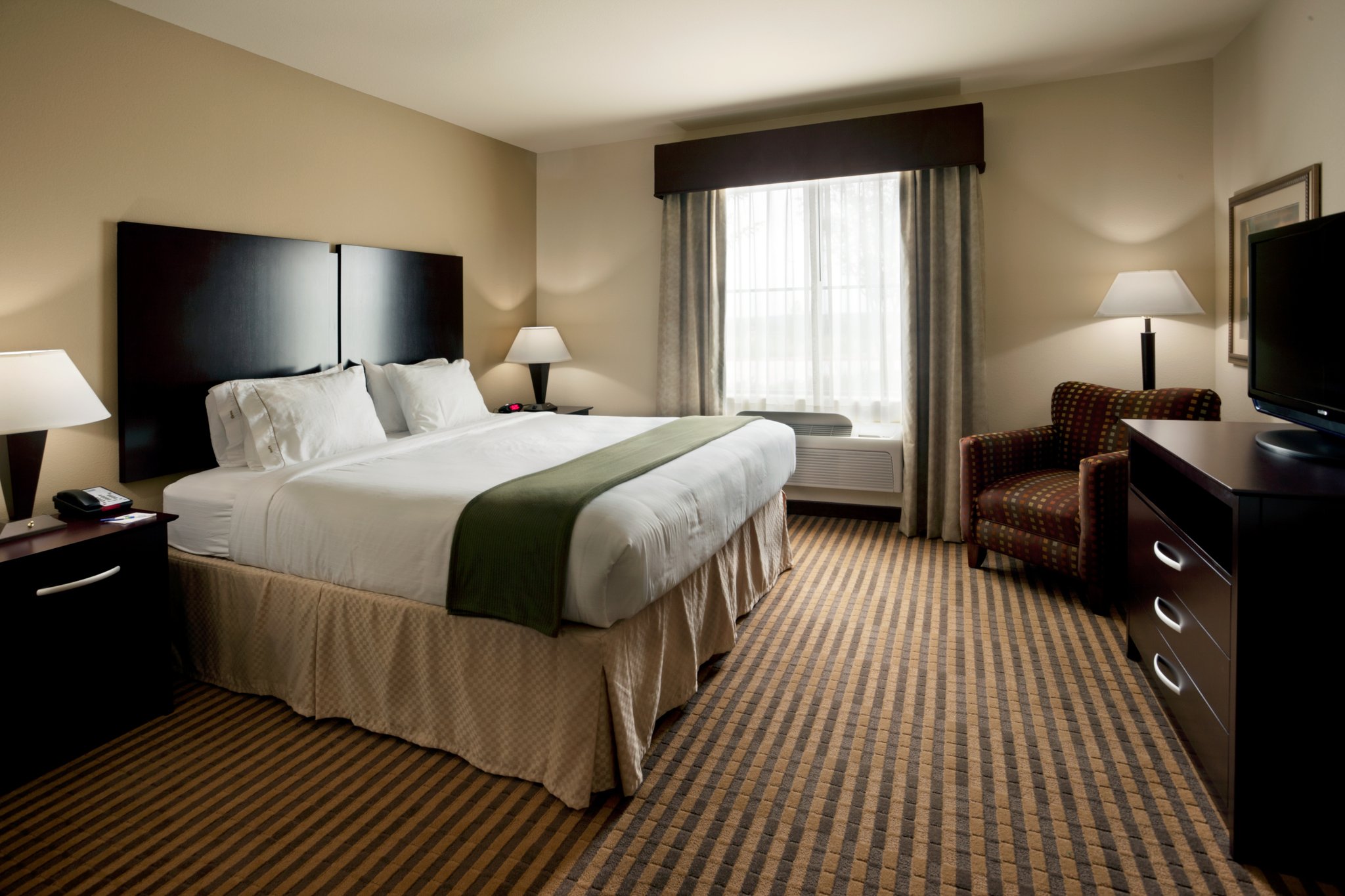Holiday Inn Express Marble Falls - Tap to explore photos