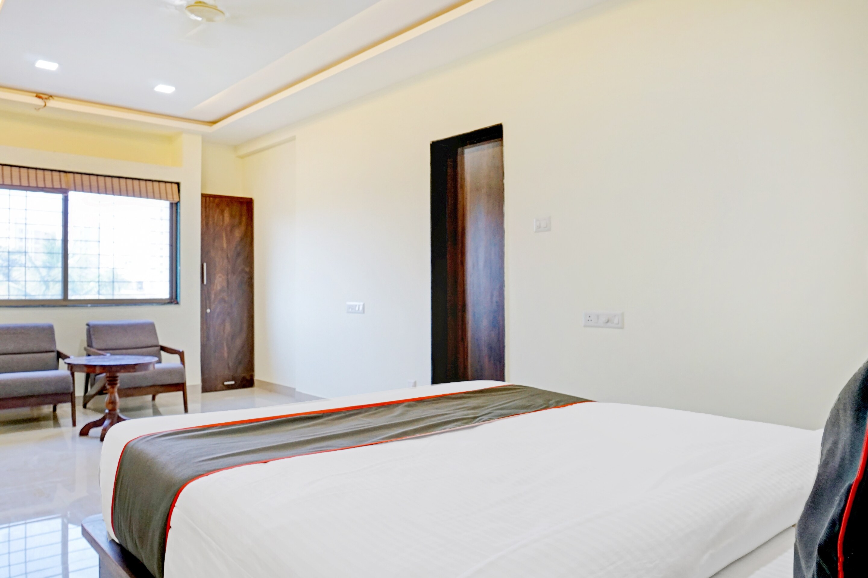 Townhouse Hotel Classy Stay - Tap to explore photos