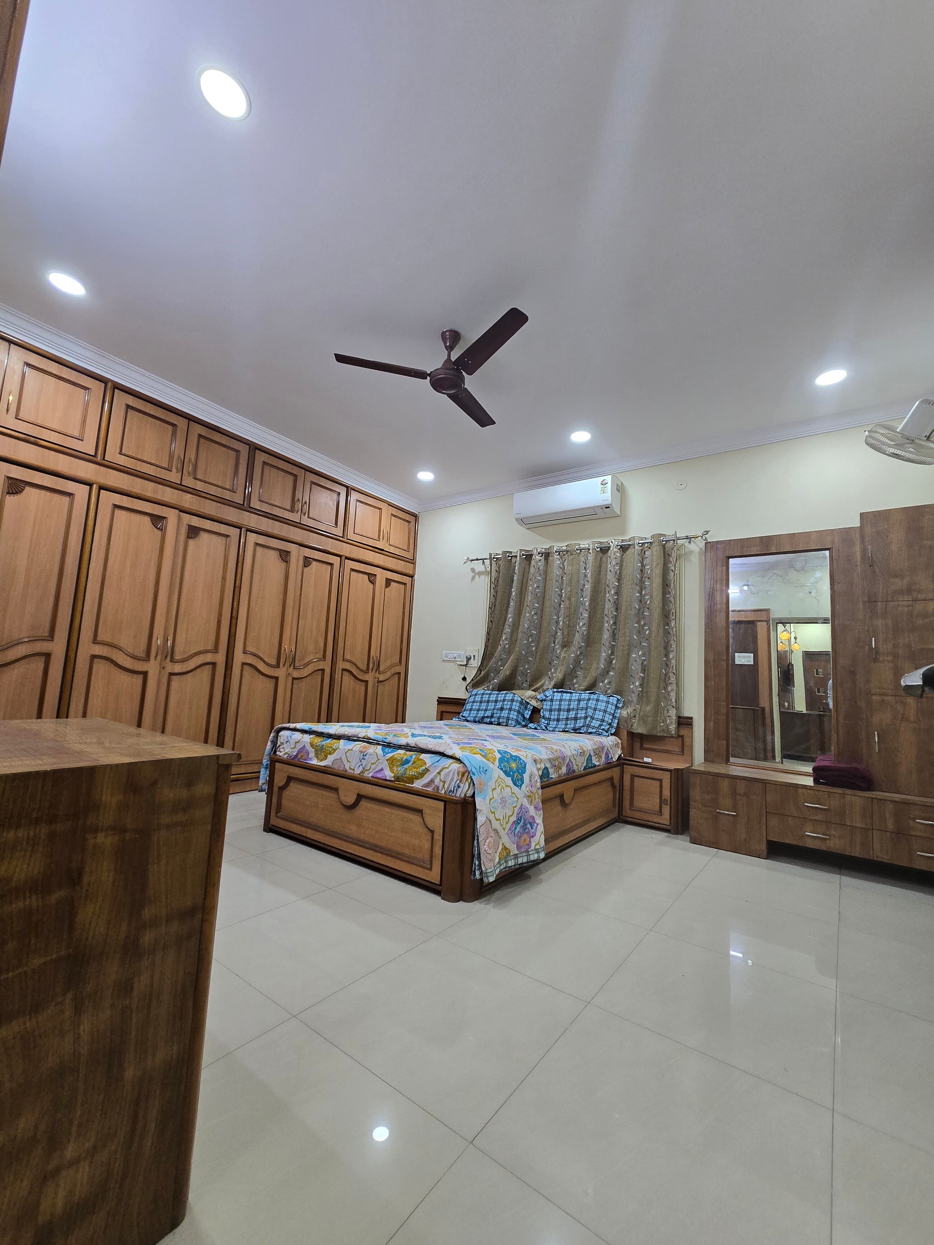 701 comfort cove stay 2bhk - Tap to explore photos