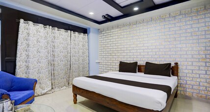 Hotel O Hanuman Nagar Kankarbagh Formerly Home Town Room Type - Classic