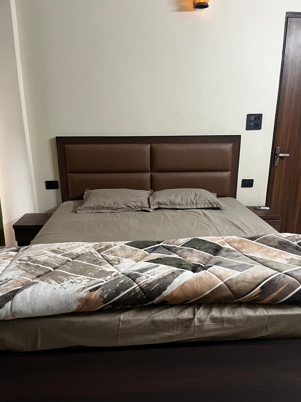 Akshat Homestay - Tap to explore photos