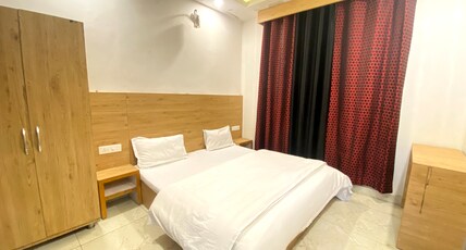 Sonu Guest House,rishikesh Room Type - Standard Double Room With Fan