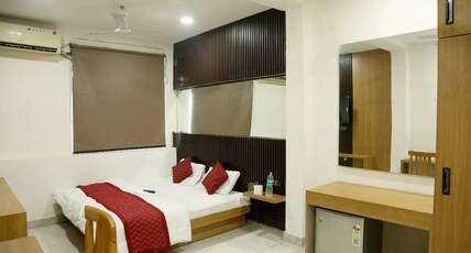 Bunk Hostel Delhi Room Type - SUITE ROOM