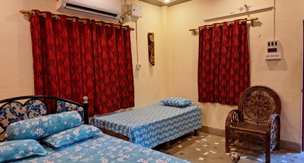 Atmaja The Cottage Garden Room Type - Sunflower