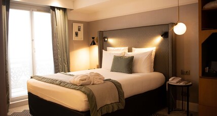 Mercure Paris Opera Garnier Room Type - Privilege PRM room with double bed