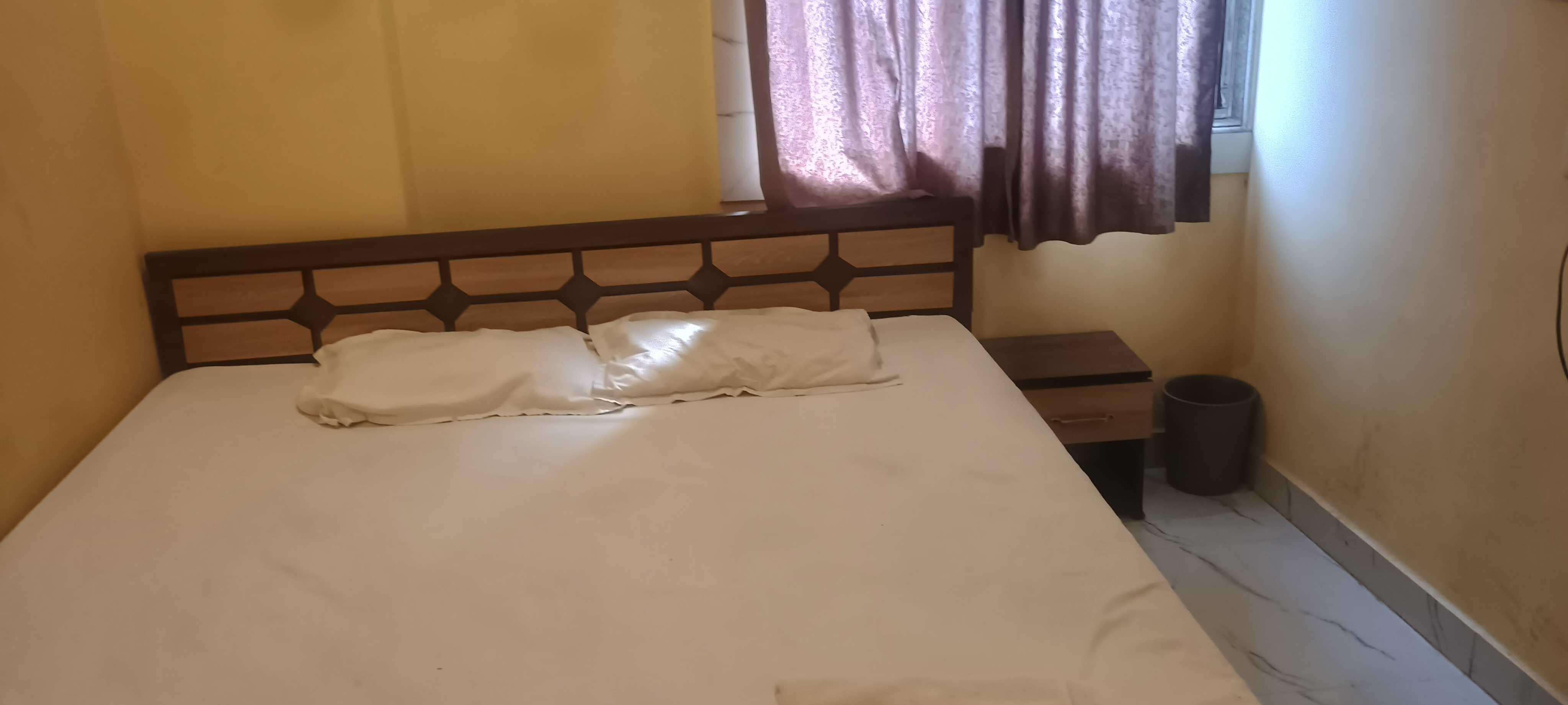 Hotel O Chaudhary guest house - Tap to explore photos