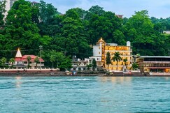 MadhvM by the Ganges