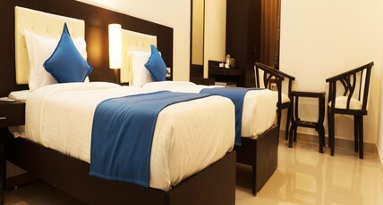 Hotel Max Inn Room Type - Deluxe Room
