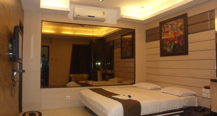 Hotel Esteem Room Type - Premium Room