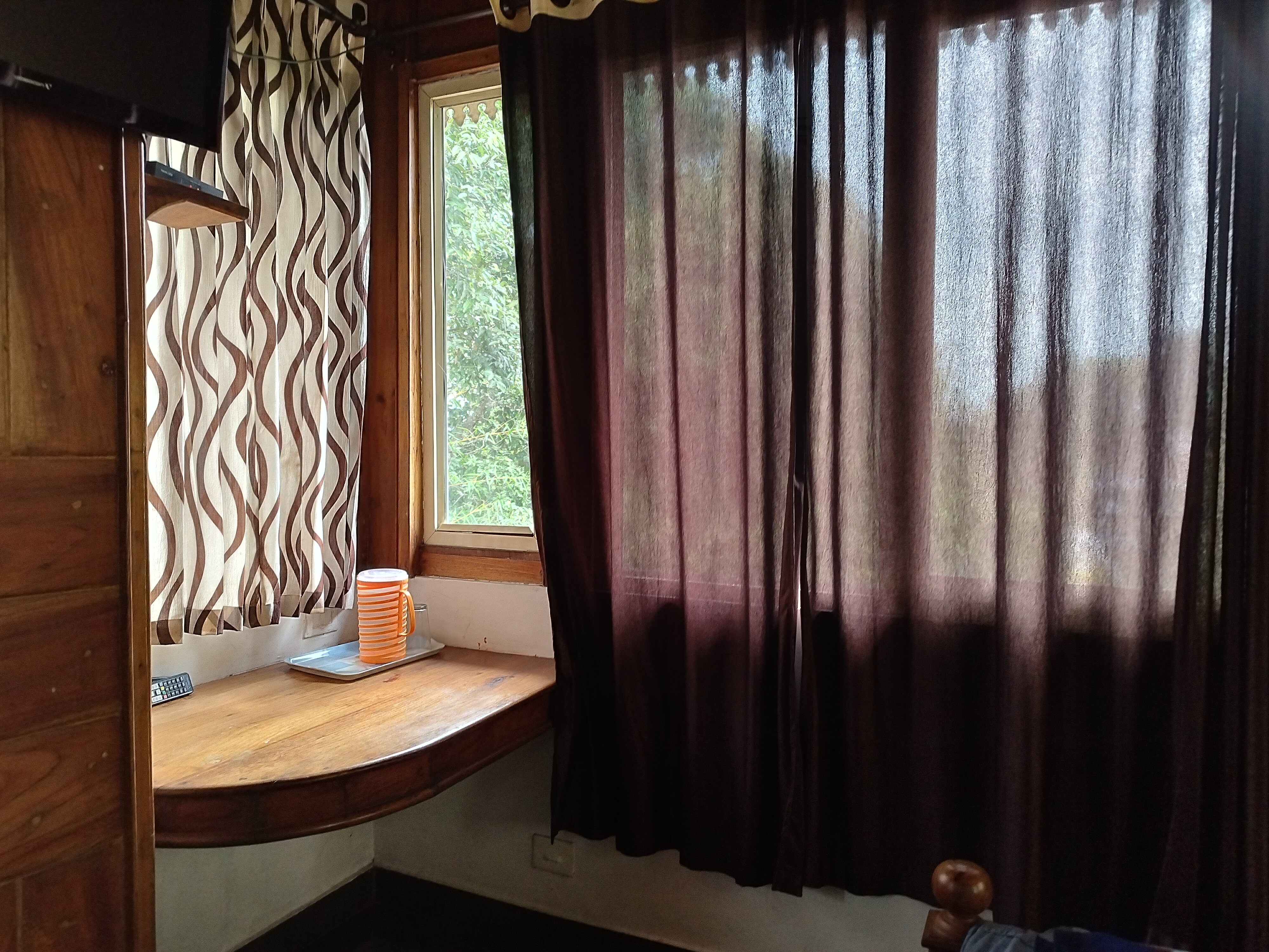 Rainbow Homestay | Rooms & Guided Treks - Tap to explore photos