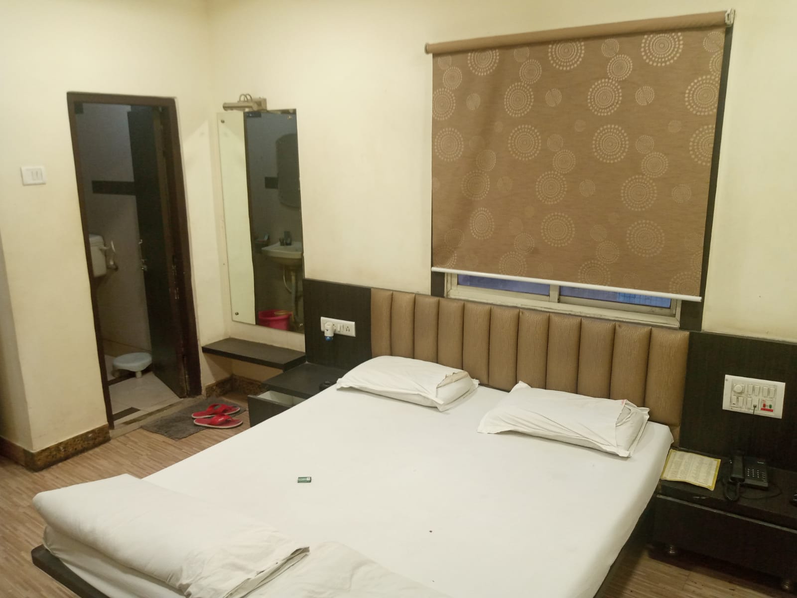 Hotel Neelam - Tap to explore photos