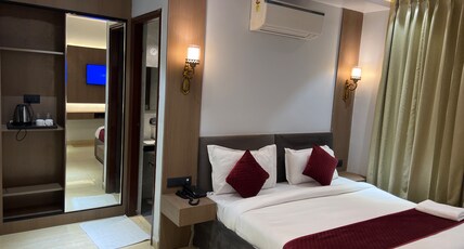 Hotel Danaria Room Type - DELUX ROOM