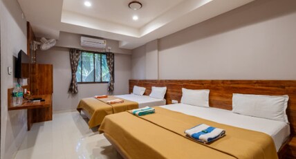 Hotel Aaradhya Crown Room Type - Four Bed Ac Room