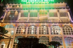 The Emerald Hotel & Siya Milan Banquets