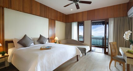 Berjaya Langkawi Resort Room Type - Premier Chalet On Water