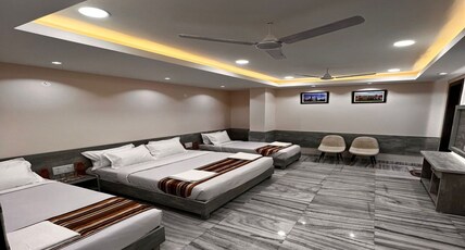 THE COMFORT INN CHANDNI CHOWK Room Type - Quadruple THE COMFORT INN CHANDNI CHOWK Room Type - Quadruple