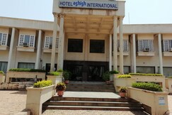 Hotel Ashish International