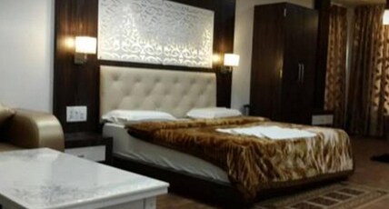 Hotel Gulmohar Inn Room Type - Super Deluxe Room