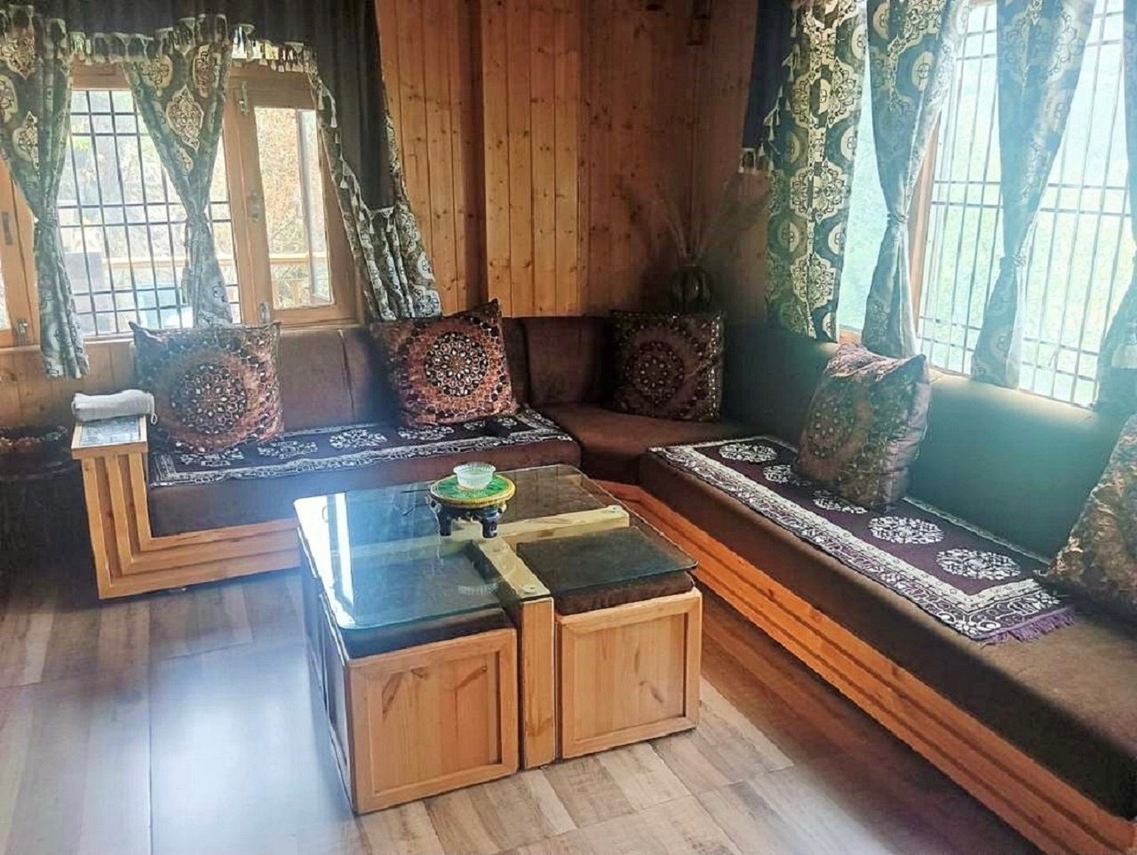 Anuppam Home Stay - Tap to explore photos