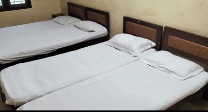 ALLSEASON GUEST HOUSE Room Type - Four Bed Non Ac