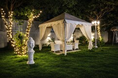 Casa Blanca 4br Farmstay Retreat In South Delhi