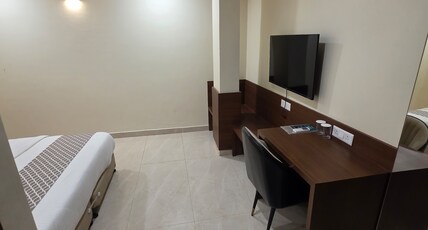 ARISTO INN Room Type - Bedroom 105