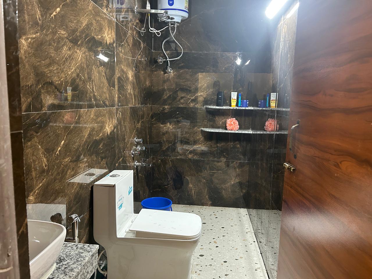 DR HOMESTAY - Tap to explore photos
