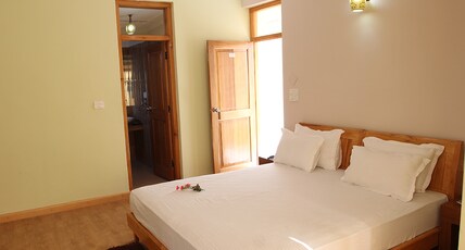 Hotel Om Ladakh Room Type - Deluxe Room