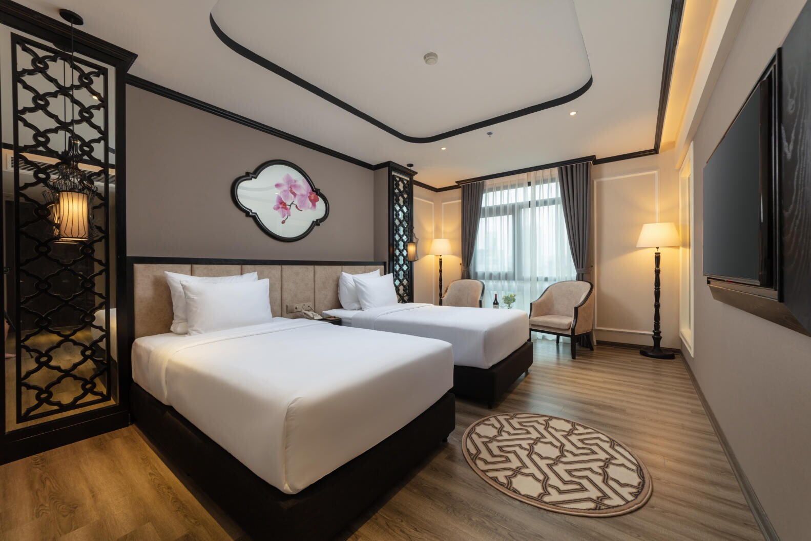 FTE Ba Dinh Hotel - Tap to explore photos