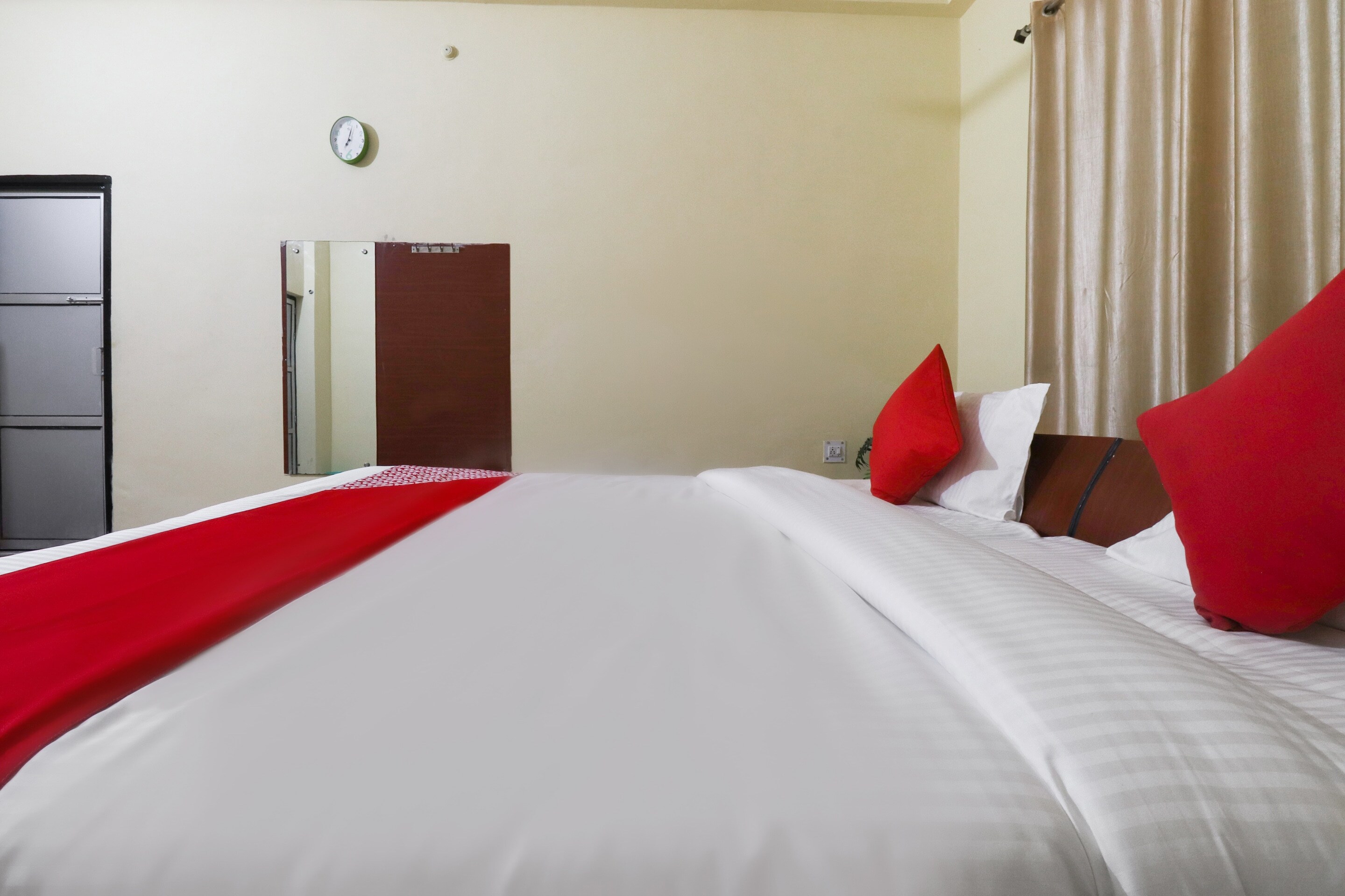 Hotel O Barkha Dham - Tap to explore photos