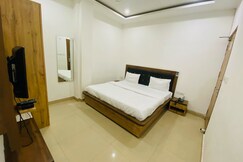Address of VRINDAVAN INN